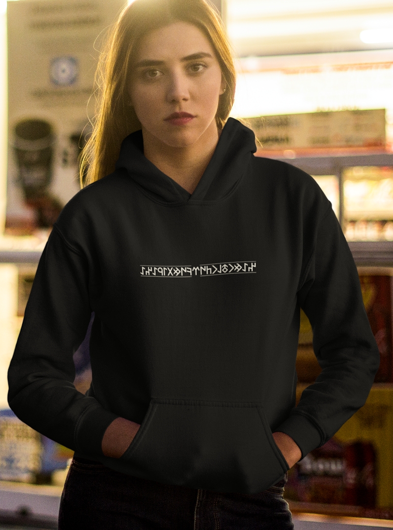 NE%20MUTLU%20TÜRKÜM%20DİYENE%20(GÖKTÜRKÇE)%20HOODIE